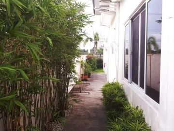 Fully Furnished with Pool House for Sale in Amsic Angeles City