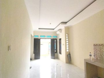 Rumah 2 lantai dekat jalan utama free biaya biaya rumah siap huni