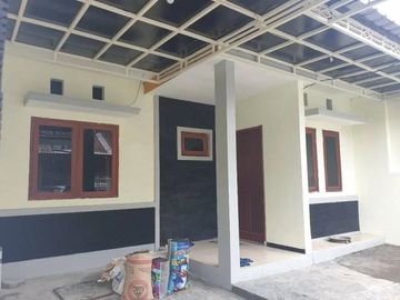 Rumah di Perumahan Citra Medayu Residence Rungkut