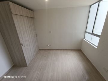 apartamento en arriendo en avenida condina. Cod A21312