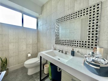VENTA APARTAMENTO AMOBLADO EN AVENIDA BALBOA PH H2O (2)