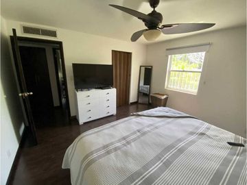 VENTA  CASA EN CLAYTON AMPLIA  569M2 CALLE PAPAYA