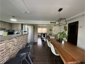 VENTA  CASA EN CLAYTON AMPLIA  569M2 CALLE PAPAYA