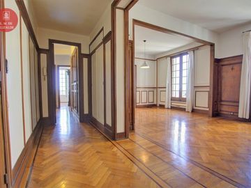 Basavilbaso y Av. Libertador - 3 amb en Venta - Edificio Histórico