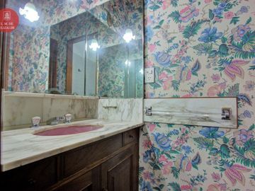 Basavilbaso y Av. Libertador - 3 amb en Venta - Edificio Histórico
