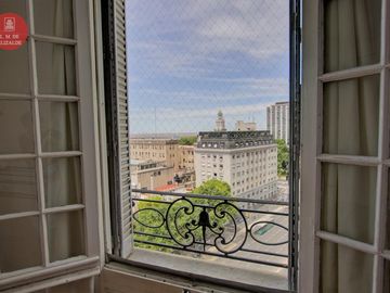 Basavilbaso y Av. Libertador - 3 amb en Venta - Edificio Histórico