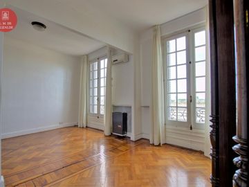 Basavilbaso y Av. Libertador - 3 amb en Venta - Edificio Histórico