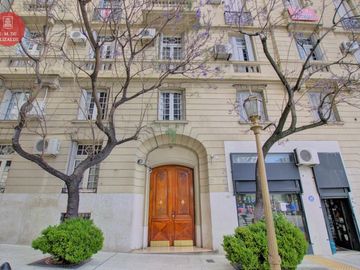 Basavilbaso y Av. Libertador - 3 amb en Venta - Edificio Histórico