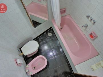 Basavilbaso y Av. Libertador - 3 amb en Venta - Edificio Histórico