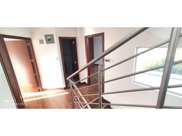Vendo casa por estrenar al Sur de Loja