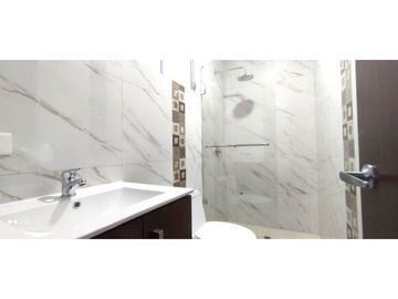 Vendo casa por estrenar al Sur de Loja