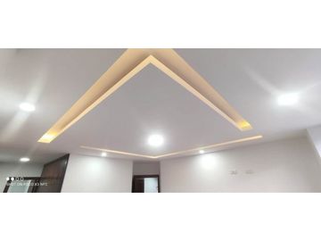 Vendo casa por estrenar al Sur de Loja
