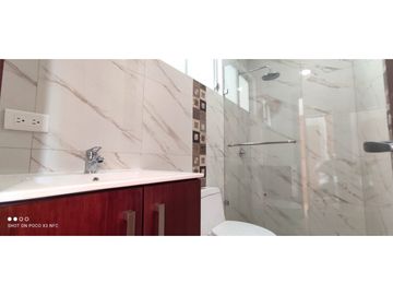 Vendo casa por estrenar al Sur de Loja