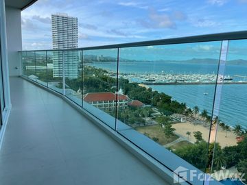Movenpick White Sand Beach Pattaya