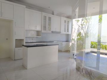For Rent Luxury Modern House at Kemang