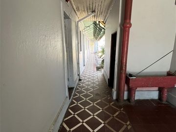 EN VENTA, CASA IDEAL COMERCIO, 7D,2B CONCHALI.
