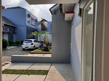RUMAH BARU DALAM CLUSTER EKSKLUSIF DAN LINGKUNGAN NYAMAN PEKAYON JAYA
