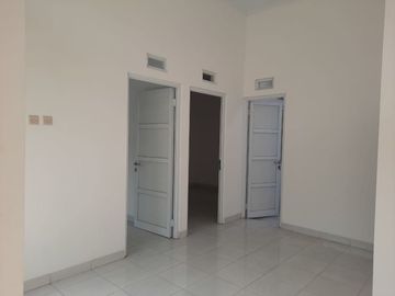 RUMAH BARU DALAM CLUSTER EKSKLUSIF DAN LINGKUNGAN NYAMAN PEKAYON JAYA