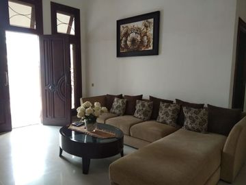 Dijual Cepat Rumah 1,5 Lantai di Jl. Pucang Anom, Gubeng Surabaya