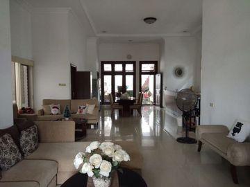 Dijual Cepat Rumah 1,5 Lantai di Jl. Pucang Anom, Gubeng Surabaya