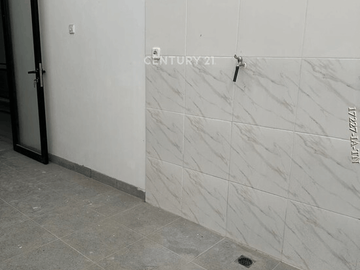 Disewakan Rumah Siap Huni Semi Furnished Di Area Lebak Bulus