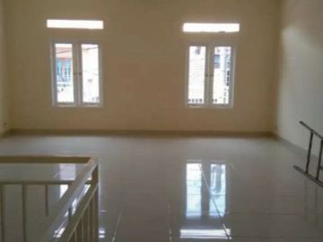Rumah Ciledug Dalam Perumahan Siap Huni