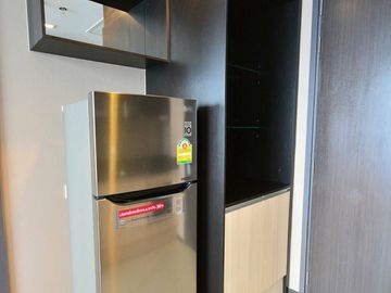 1 Bedroom Condo for sale at Edge Sukhumvit 23