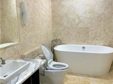 Dijual Cepat! Apartemen Essence Darmawangsa - Type 3 Bedroom & Semi Furnished APT-A3549