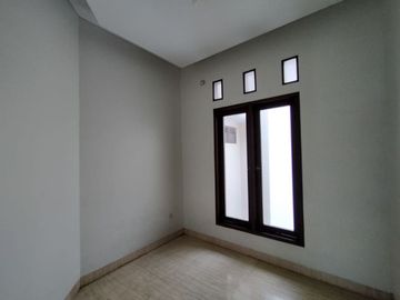 Town House di Cilandak Best Unit Kondisi Unfurnished HSE-A0423