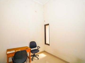 Rumah 5 Mnt ke Gerbang Tol Cimanggis Siap Huni Dibantu KPR J-53358