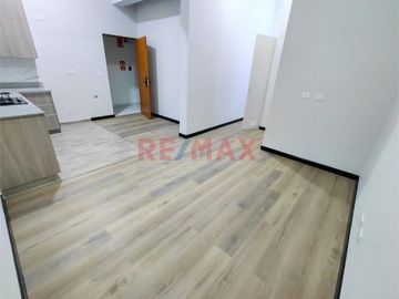 🏡✨ ¡Se Alquila Hermoso Departamento De Estreno En Surquillo En Primer Piso Incluido Estacionamiento 🚗 ! ✨🔑