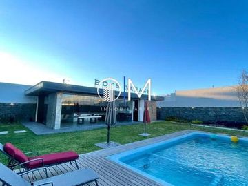 CASA EN EL BOSQUE CLUB DE GOLF