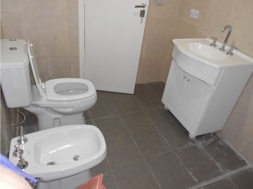 CASA 4 AMB A ESTRENAR - BARRIO LAS MARGARITAS