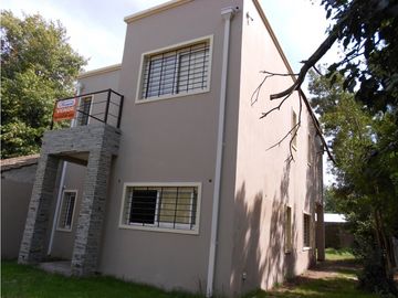 CASA 4 AMB A ESTRENAR - BARRIO LAS MARGARITAS