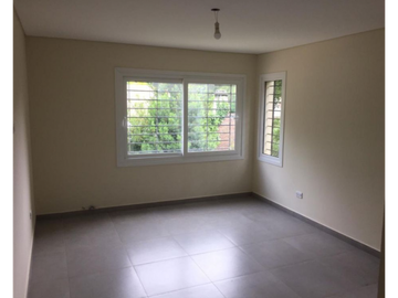 CASA 4 AMB A ESTRENAR - BARRIO LAS MARGARITAS