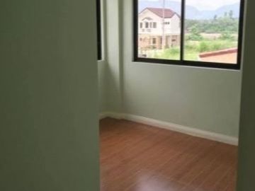 Beachfront Single Detached 4BR In Fonte Di Versailles