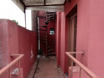 Venta PH 4 ambientes con patio y parrilla - Jose Leon Suarez - San Martin