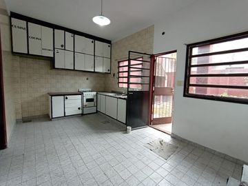 Venta PH 4 ambientes con patio y parrilla - Jose Leon Suarez - San Martin