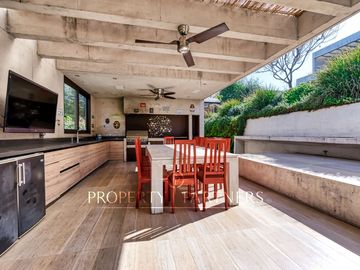 Espectacular Casa en Valle Escondido