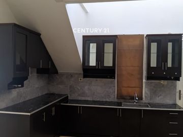 Disewakan Rumah Hook Di Senayan Bintaro Jaya Sektor 9