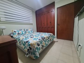 VENTA - BARRIO: LAS COLINAS