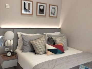 Jual Rumah Zuma Gading Serpong Tangerang Fully Furnished Rp 994jt 2 Kamar Unit Baru Free IPL + AC + Water Heater