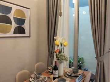 Jual Rumah Zuma Gading Serpong Tangerang Fully Furnished Rp 994jt 2 Kamar Unit Baru Free IPL + AC + Water Heater