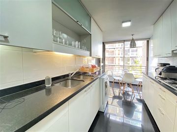Plaza Perú, venta, 3D , 3B+ servicio / moderno, luminoso