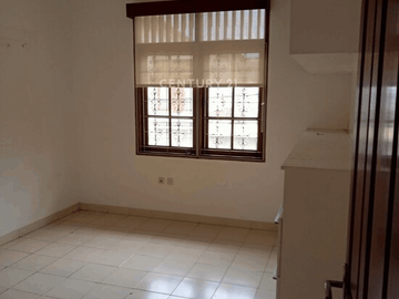 Dijual Rumah Posisi Hook N Luas Lokasi Strategis Pondok Indah
