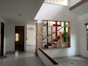 Dijual Rumah Posisi Hook N Luas Lokasi Strategis Pondok Indah