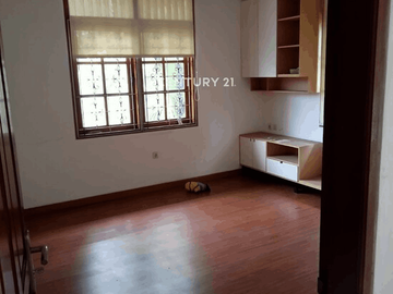 Dijual Rumah Posisi Hook N Luas Lokasi Strategis Pondok Indah