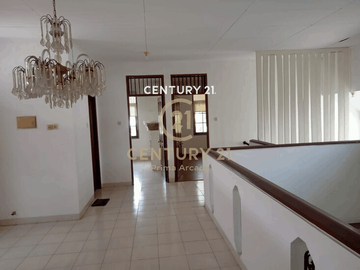 Dijual Rumah Posisi Hook N Luas Lokasi Strategis Pondok Indah