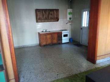Casa PH en venta en Bernal Oeste