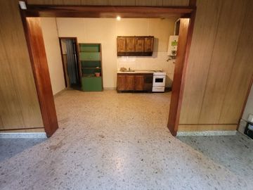 Casa PH en venta en Bernal Oeste